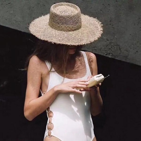 Women's Raffia Style Straw Hat With Raw Edge And Concave Top